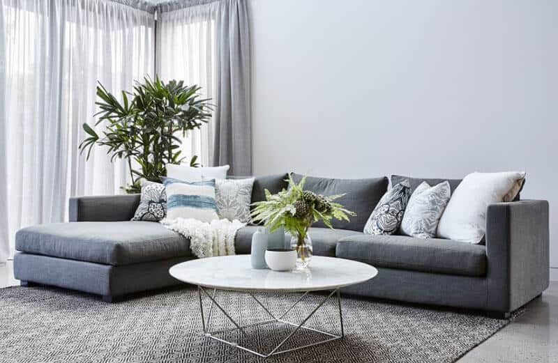 Advantages of Putting a Rug in Your Living Room