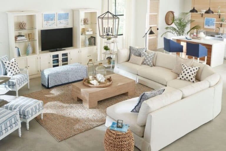 Best Ways To Arrange Your Living Room With A Sectional 768x512 