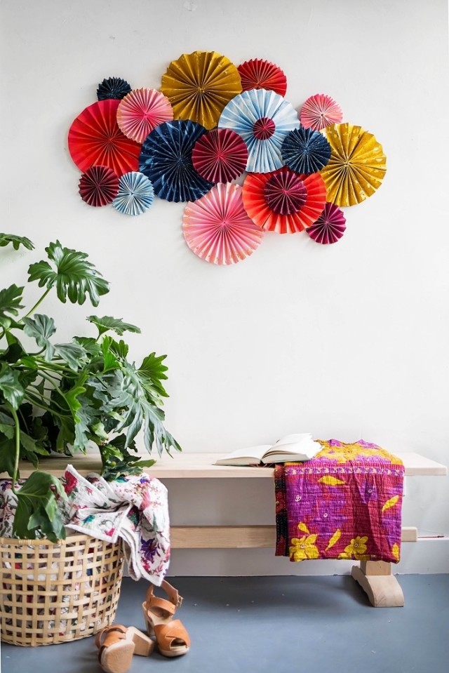 Creative Ideas for To Make Wall Art Out of Papers At Home