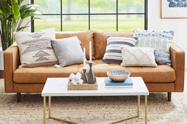 Decorating With Pillows On Sofa Couch