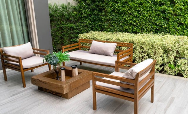 Acacia Wood Outdoor Furniture Pros and Cons