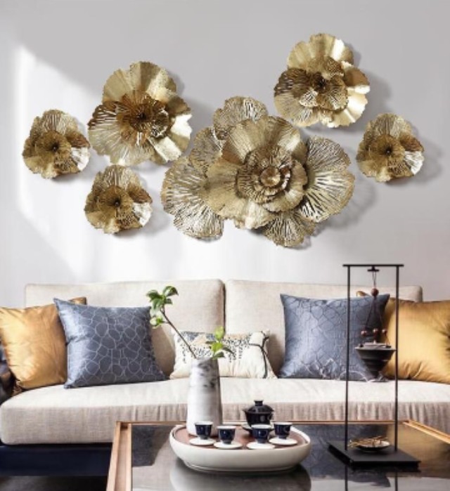 Add Glamorous Appeal with Modern Gold Wall Art Decor