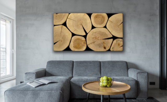 Creatively Arranging Wood Wall Plaques